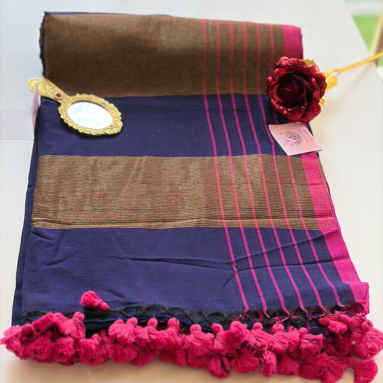 Purple mulmul with chequered border & zari pallu