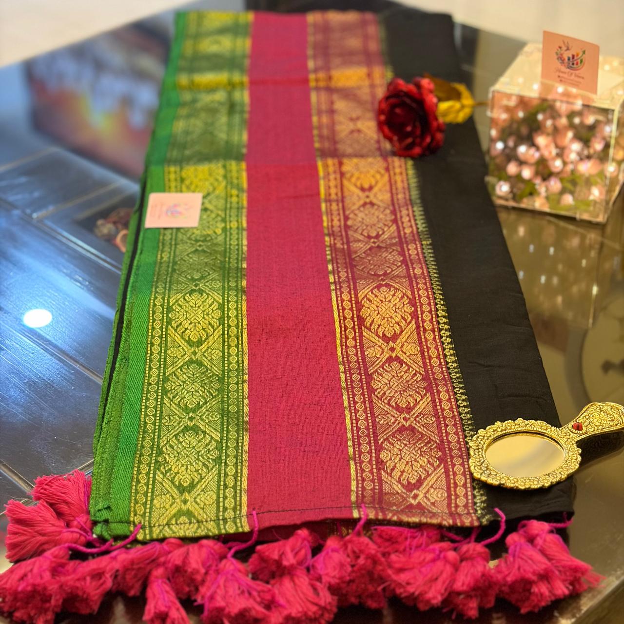Vayu - Black Mul Timeless Beauty